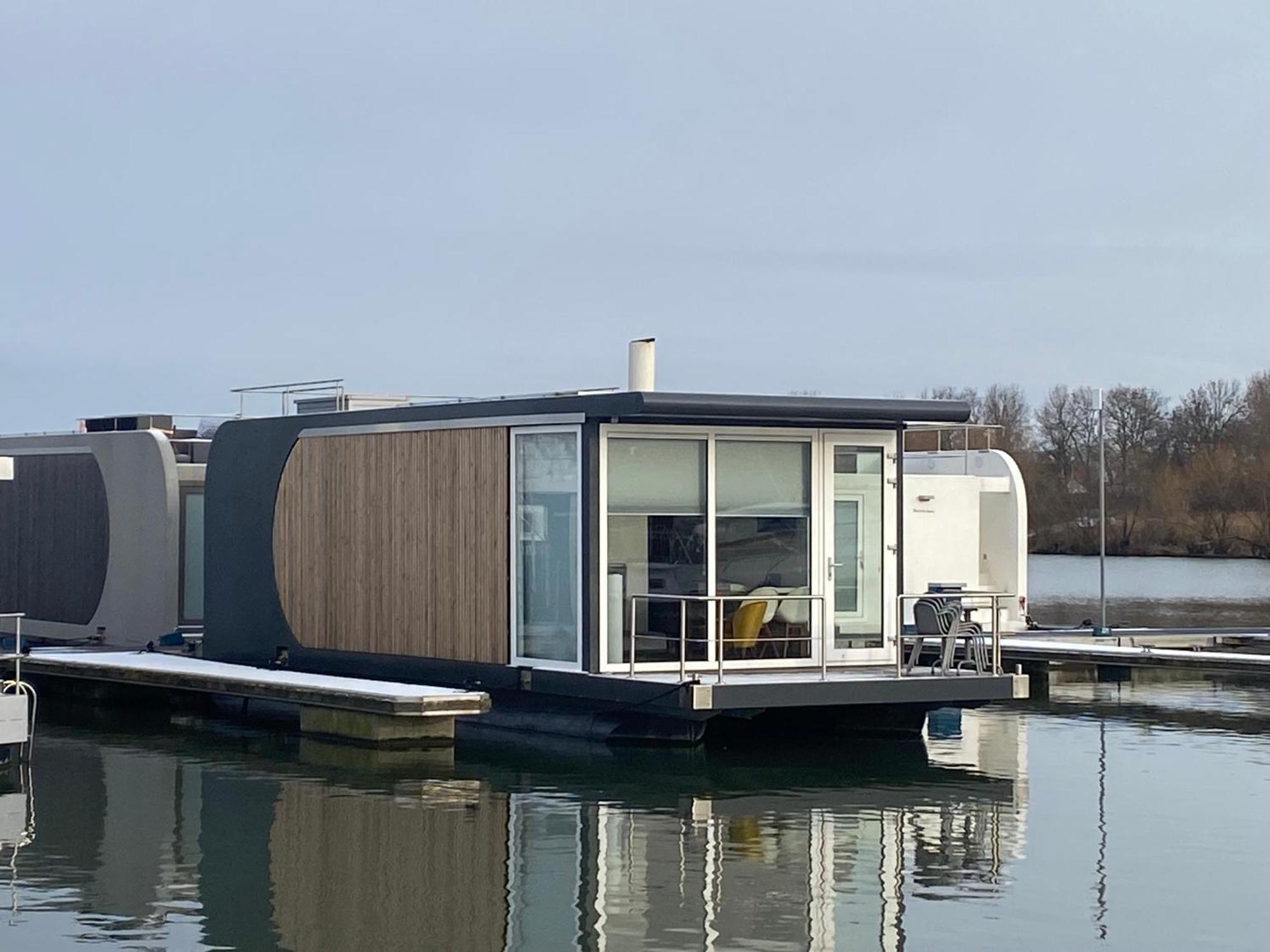 Houseboat Trinidad Hotel Maastricht Bagian luar foto